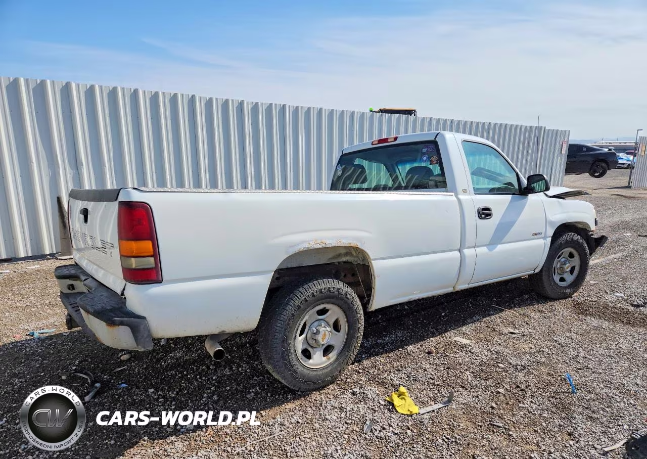 2000 Chevrolet Silverado C1500 VIN:1GCEC14W9YE173399 - 3