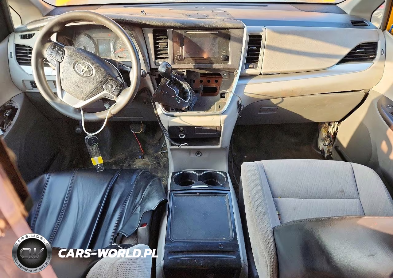 2017 Toyota Sienna Le Mobility VIN:5TDKZ3DC4HS876051 - 8