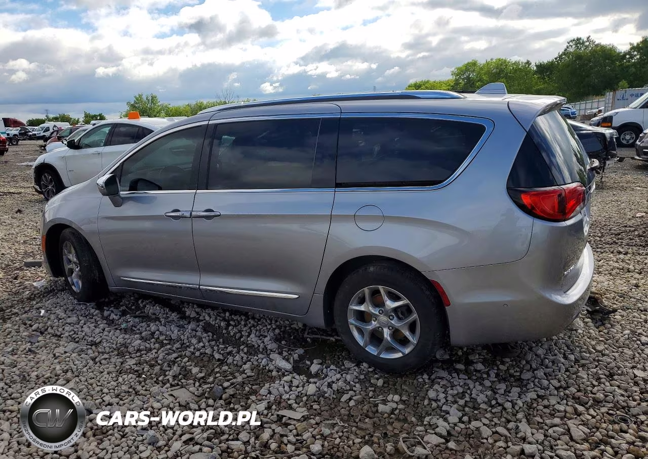 2017 Chrysler Pacifica Limited VIN:2C4RC1GG3HR528723 - 2