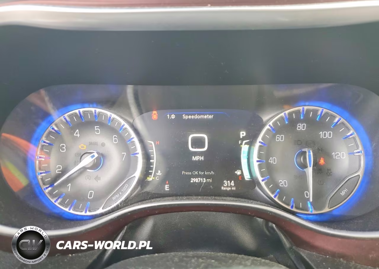 2017 Chrysler Pacifica Limited VIN:2C4RC1GG3HR528723 - 9