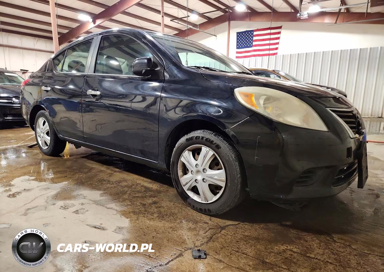 2013 Nissan Versa 1.6 S VIN:3N1CN7APXDL880686 - 4
