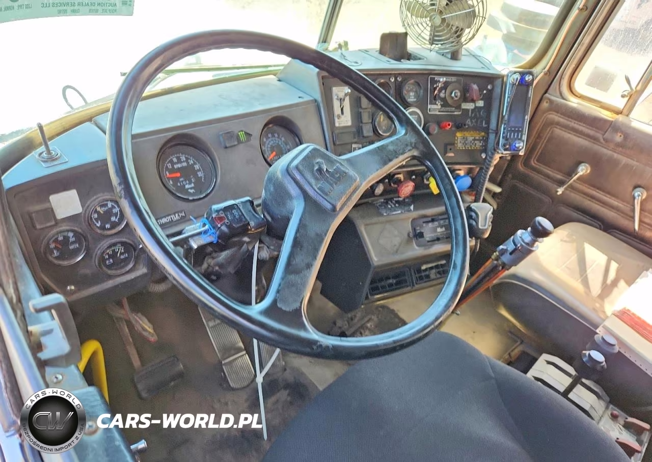 1990 Mack Rb688S Dump Truck VIN:1M2P270CXLM008837 - 8