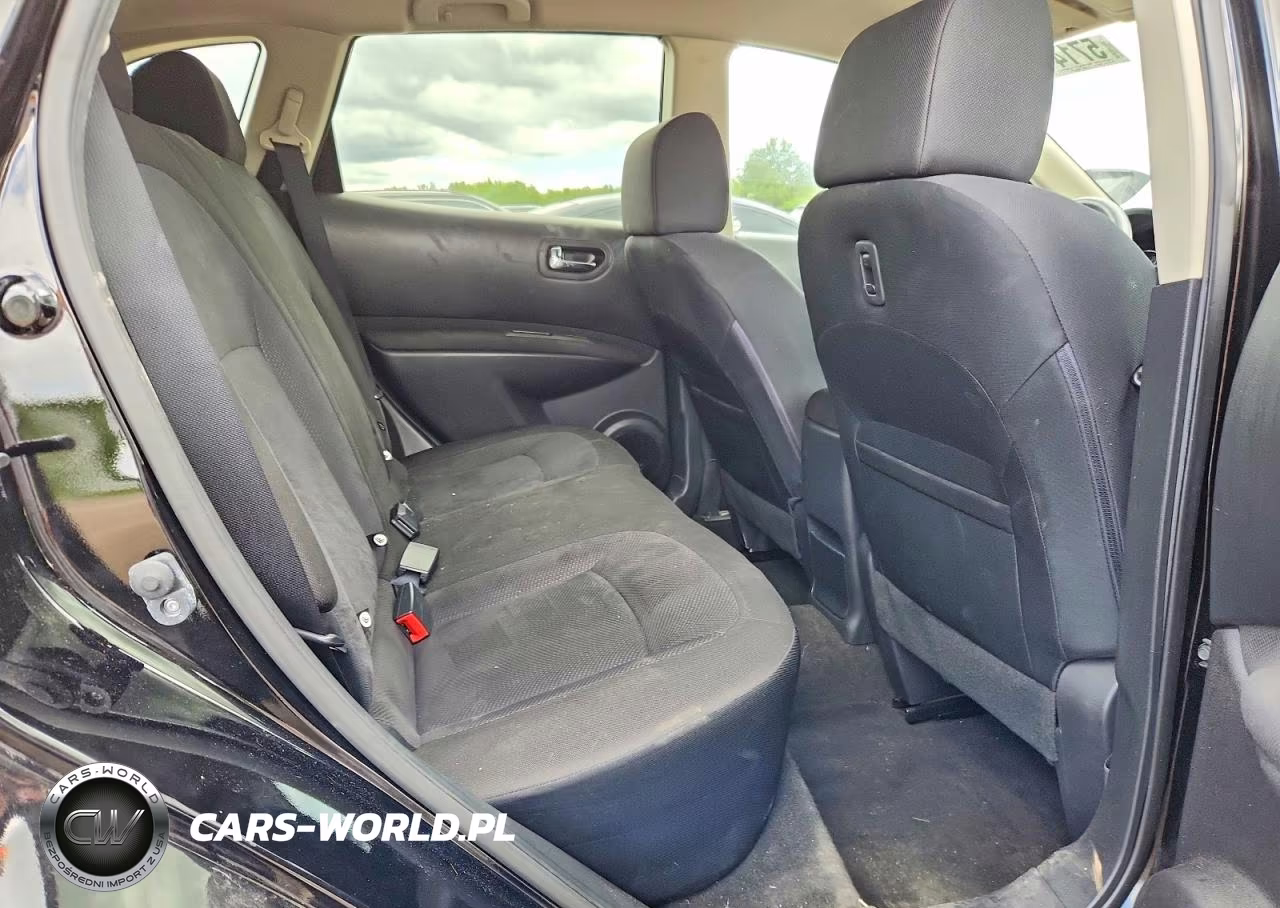 2015 Nissan Rogue Select S VIN:JN8AS5MV0FW756892 - 10