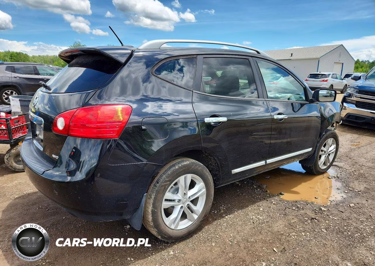 2015 Nissan Rogue Select S VIN:JN8AS5MV0FW756892 - 3