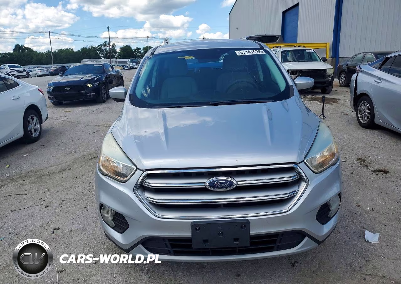 2017 Ford Escape Se VIN:1FMCU0GD5HUA53299 - 5