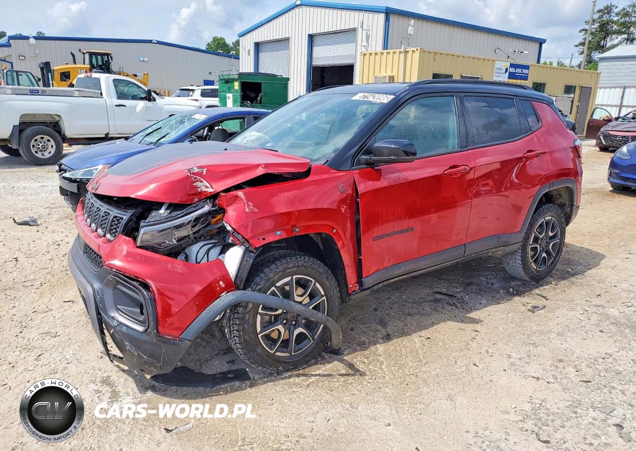 2025 Jeep Compass Trailhawk – zdjęcie 1 z 13