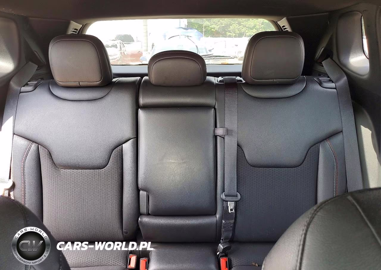 2025 Jeep Compass Trailhawk VIN:3C4NJDDN7ST522601 - 10