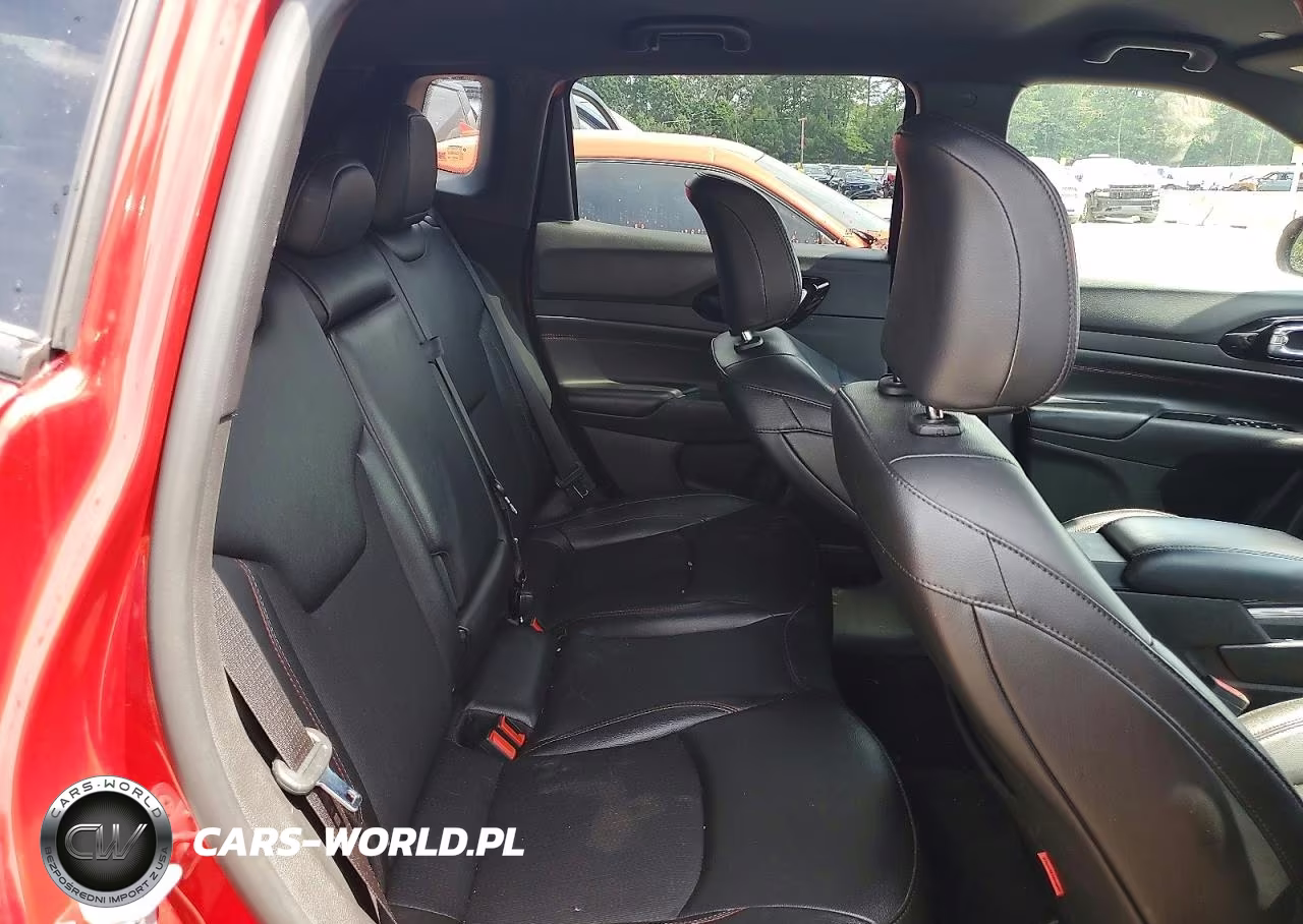 2025 Jeep Compass Trailhawk VIN:3C4NJDDN7ST522601 - 11
