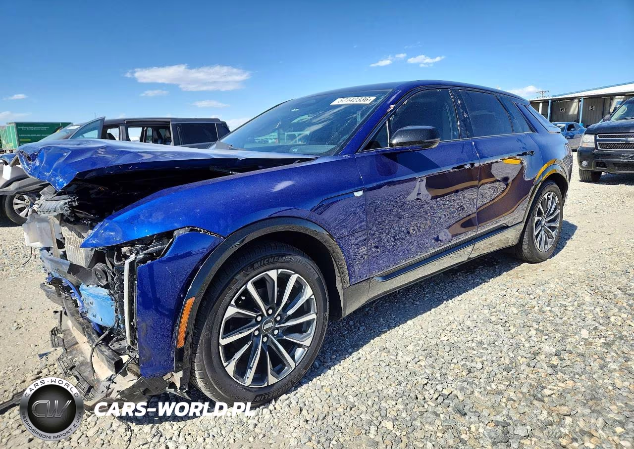 2024 Cadillac Lyriq Sport