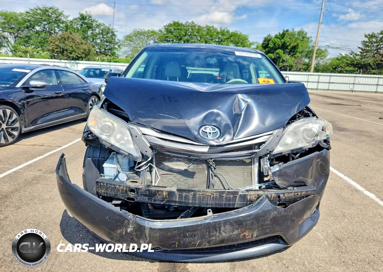 2014 Toyota Sienna Xle 8-Passenger VIN:5TDYK3DC4ES483242 - 5