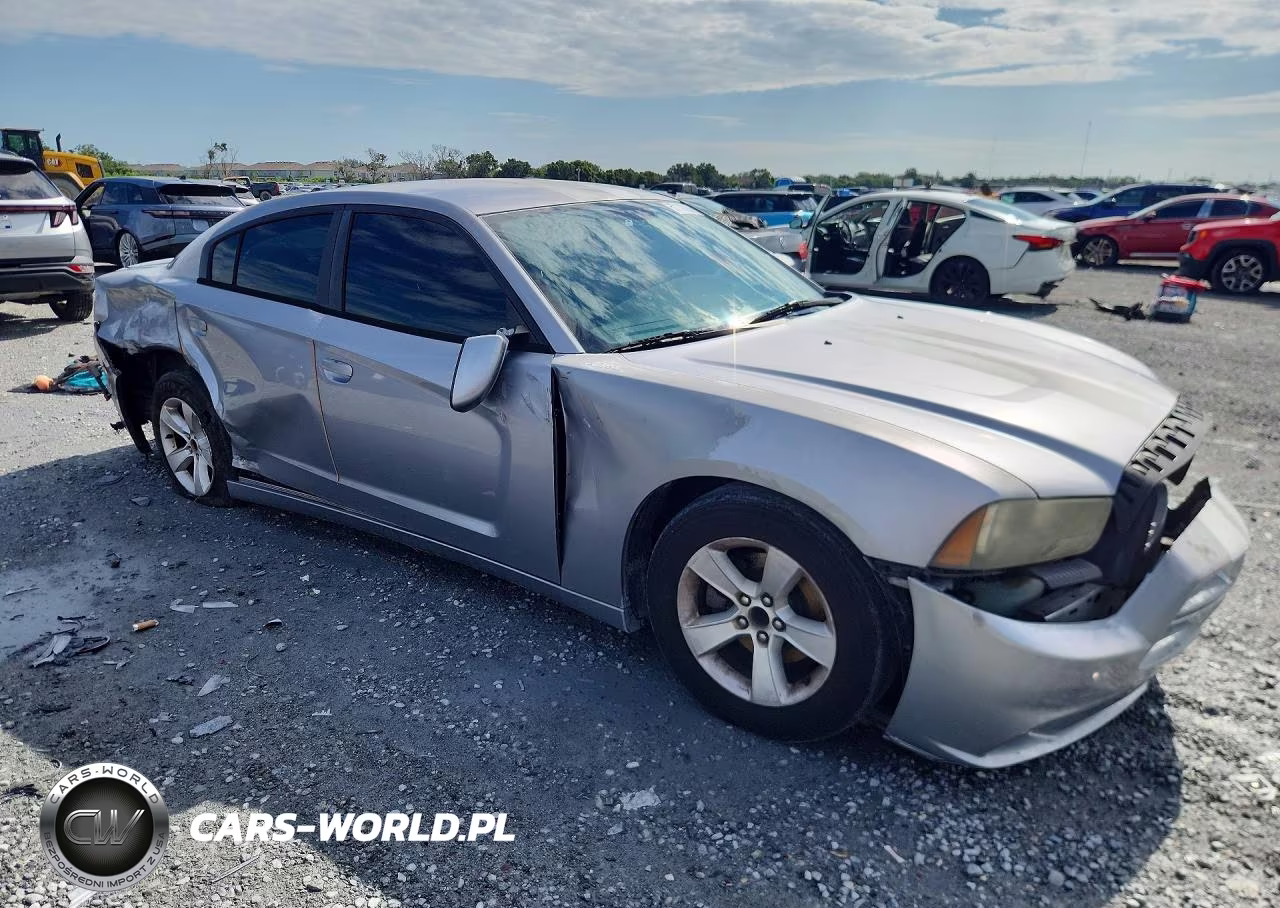 2014 Dodge Charger Se VIN:2C3CDXBGXEH168403 - 4