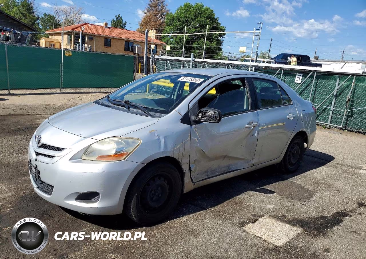2008 Toyota Yaris Base – zdjęcie 1 z 12