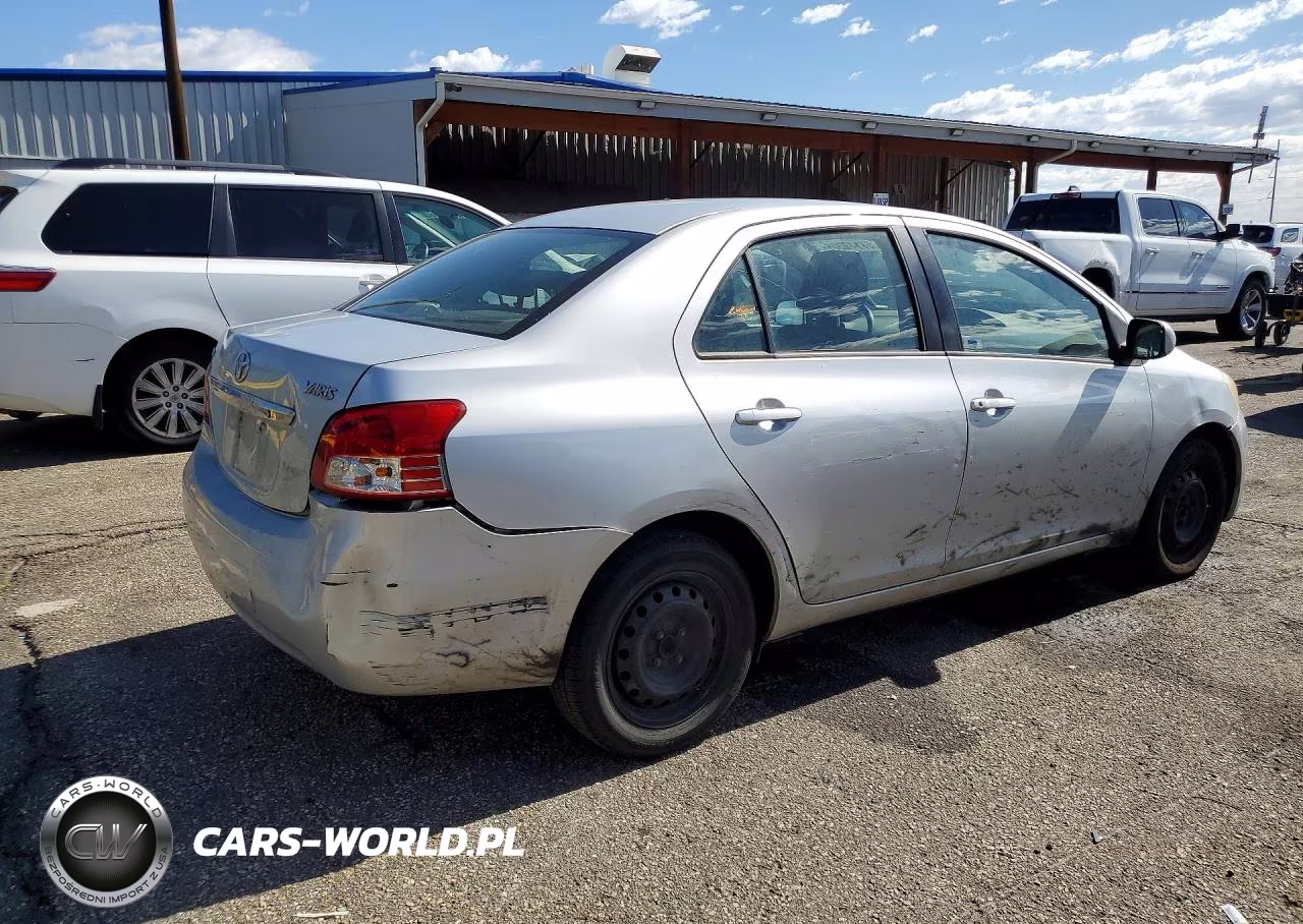 2008 Toyota Yaris Base VIN:JTDBT923081211345 - 3