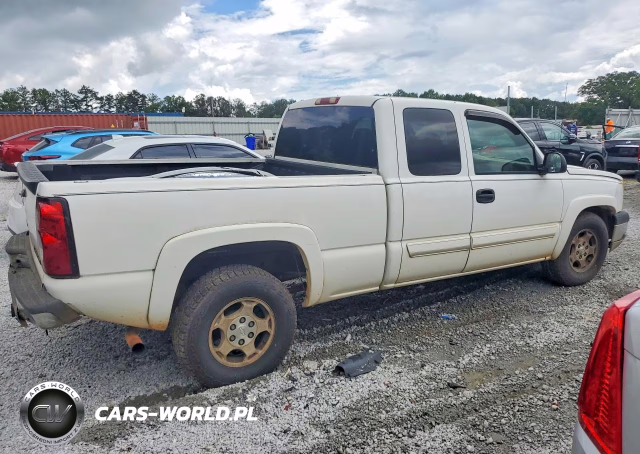 2004 Chevrolet Silverado K1500 VIN:1GCEK19T54E196559 - 3