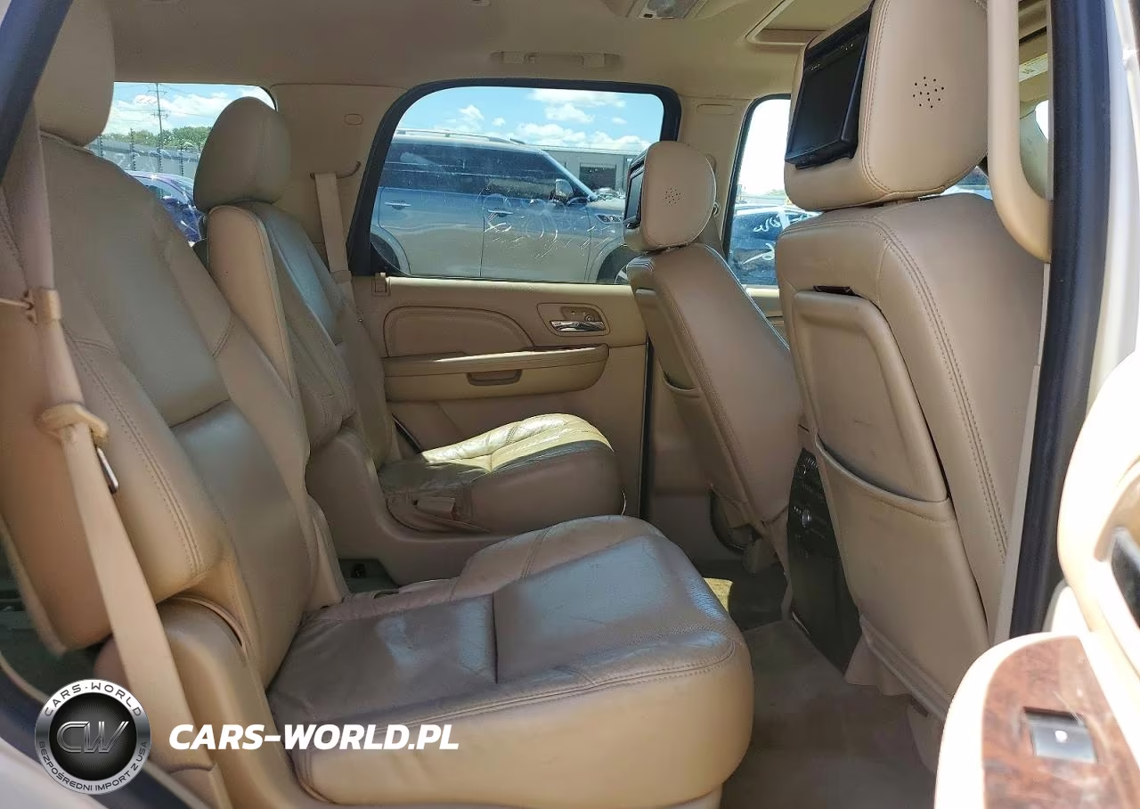 2011 Cadillac Escalade VIN:1GYS4AEF6BR329925 - 11