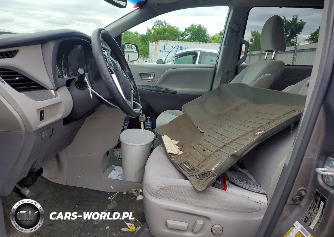 2017 Toyota Sienna Le VIN:5TDKZ3DC5HS817378 - 7