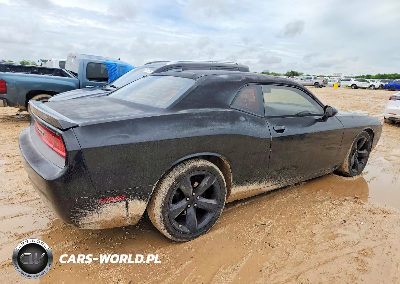 2013 Dodge Challenger R VIN:2C3CDYBT5DH679468 - 3