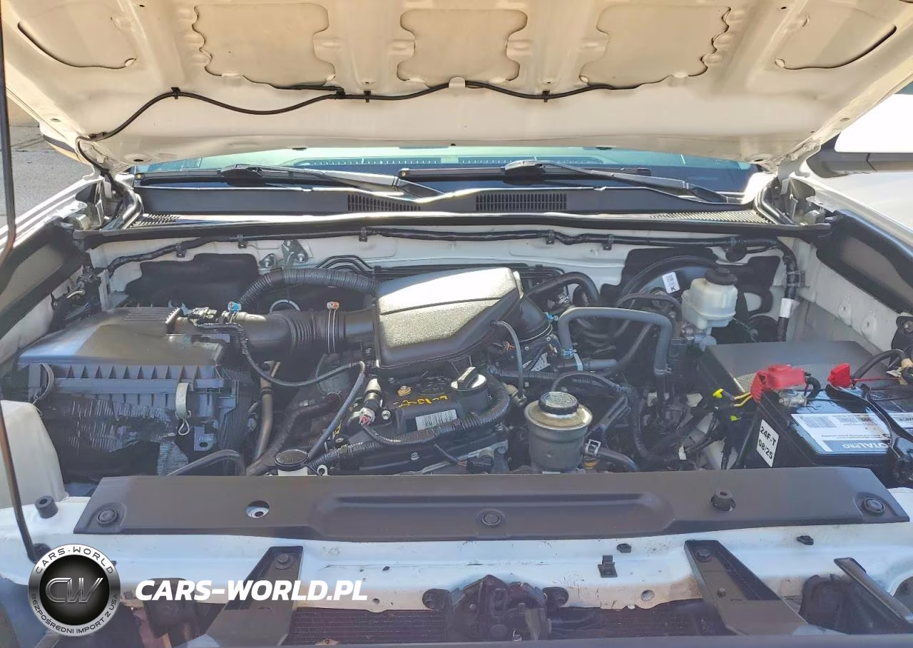2018 Toyota Tacoma Sr VIN:5TFAX5GN5JX129357 - 11
