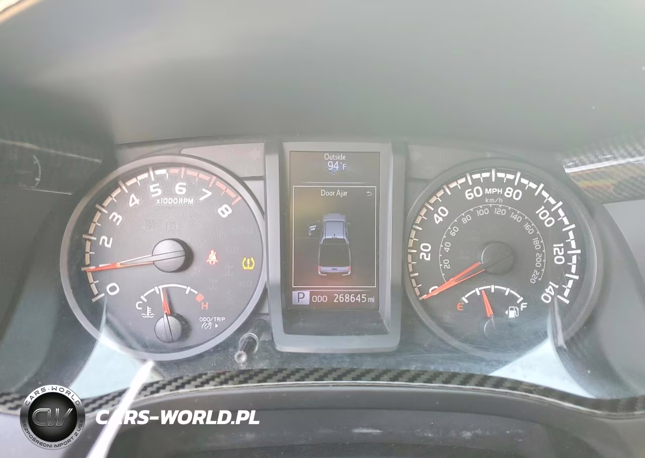 2018 Toyota Tacoma Sr VIN:5TFAX5GN5JX129357 - 9