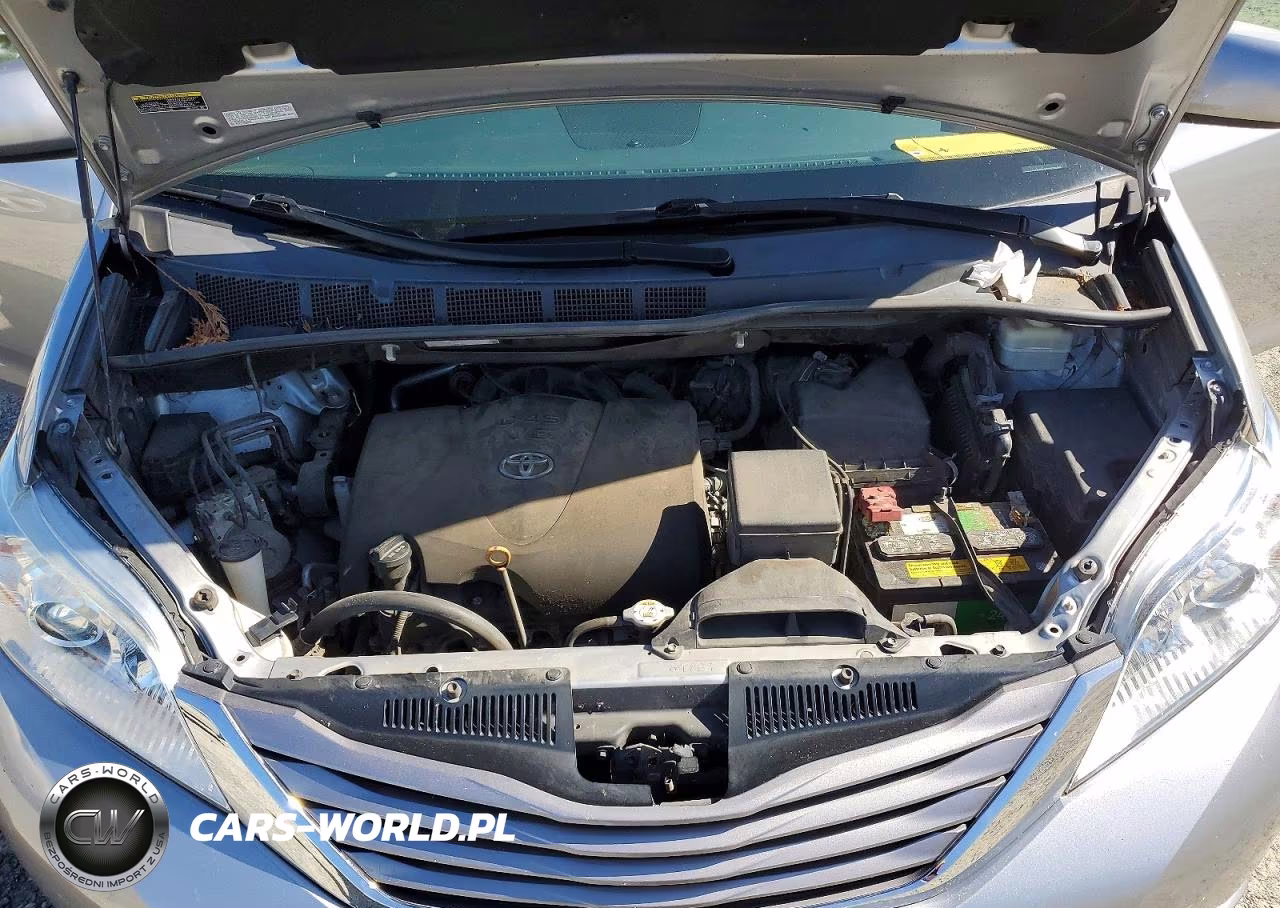 2017 Toyota Sienna Xle 7-Passenger VIN:5TDDZ3DC5HS185216 - 12