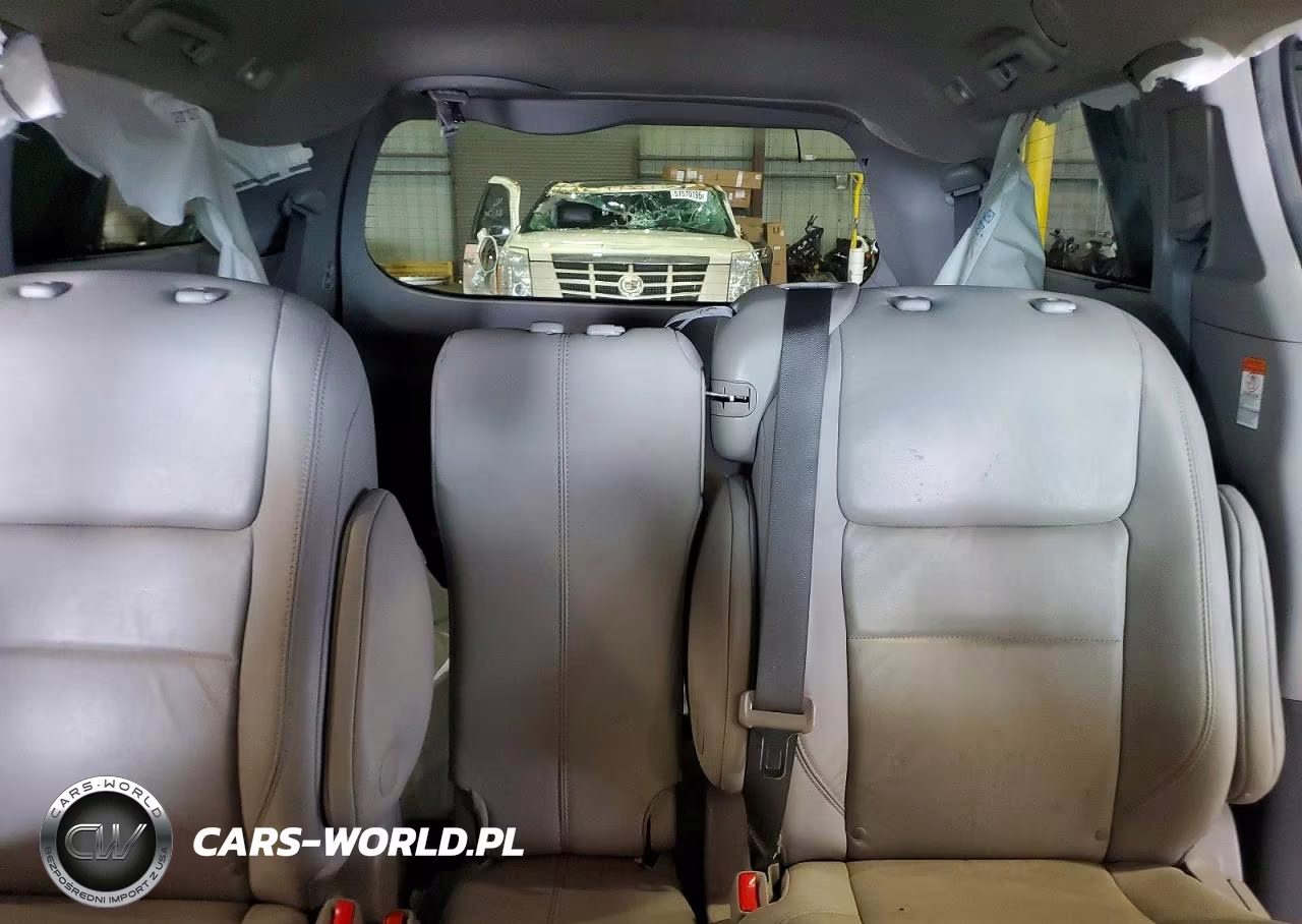 2017 Toyota Sienna Xle 8-Passenger VIN:5TDYZ3DC3HS812741 - 10