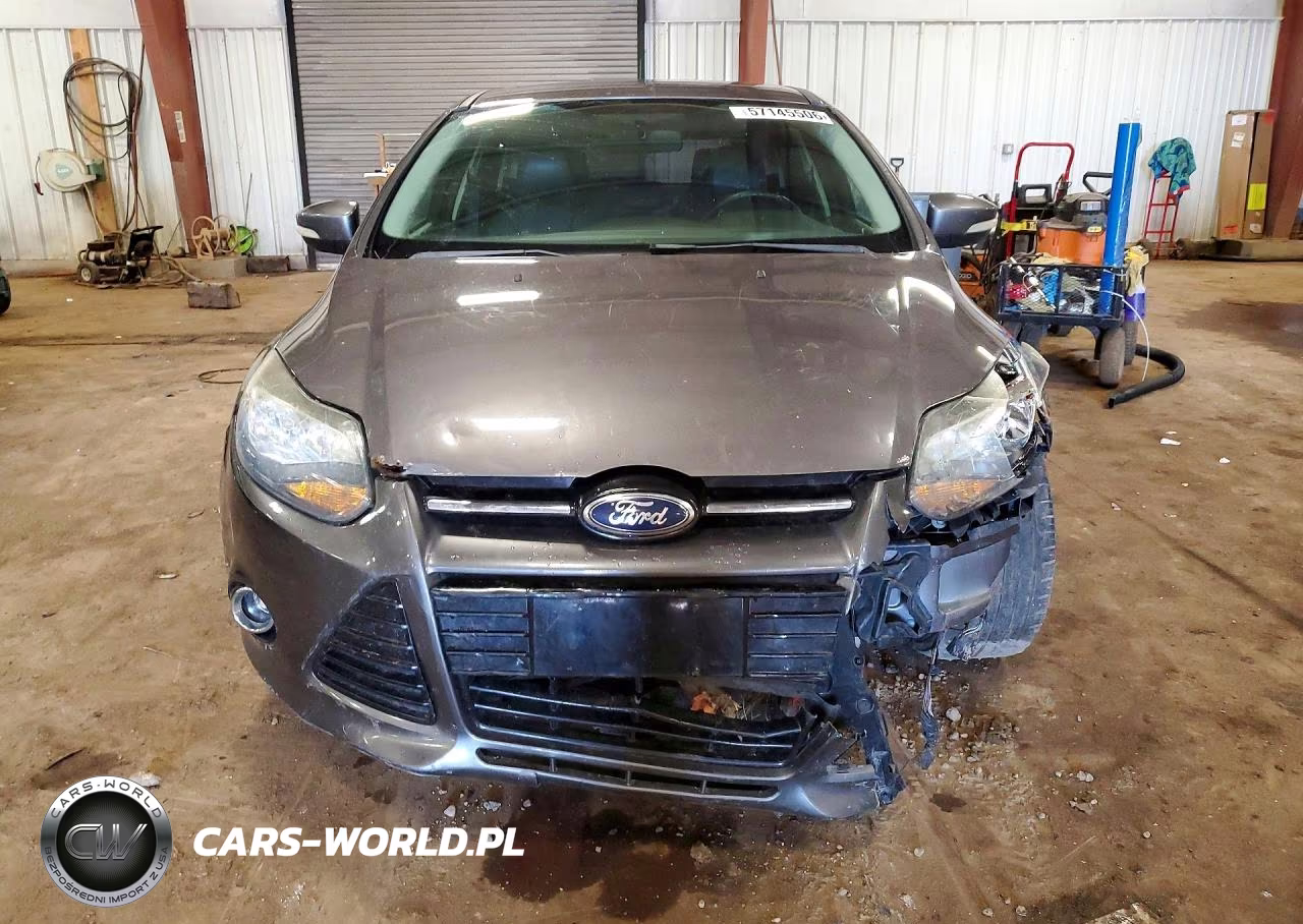 2013 Ford Focus Titanium VIN:1FADP3N26DL233500 - 5