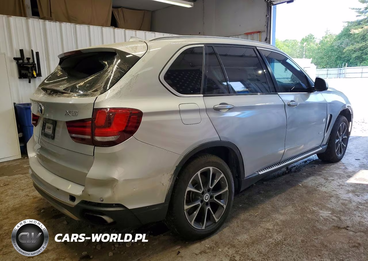 2015 BMW X5 xDrive50I VIN:5UXKR6C55F0J78857 - 3