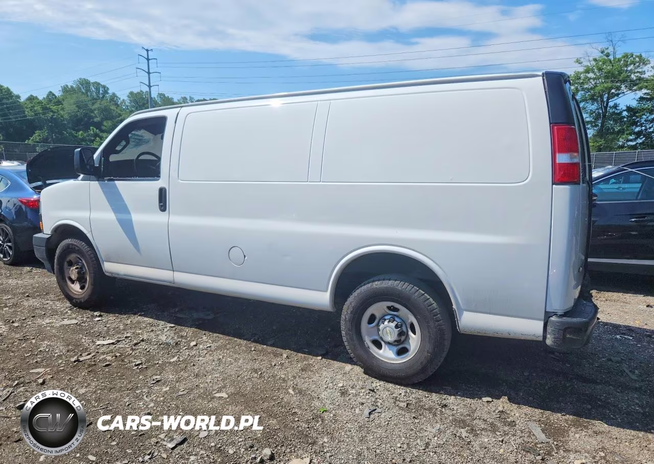 2021 Chevrolet Express 2500 Cargo Delivery Van VIN:1GCWGAFP3M1243866 - 2