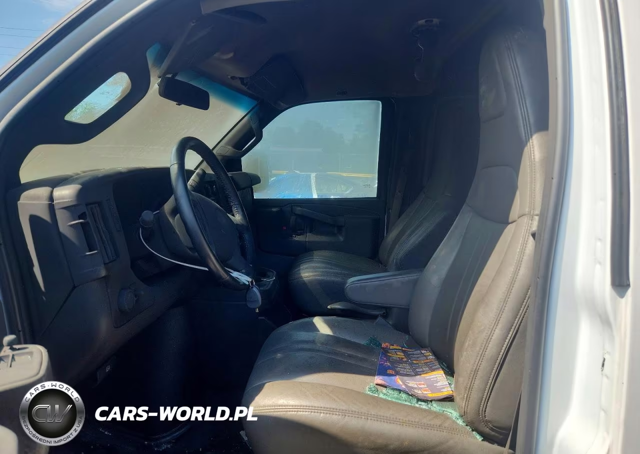 2021 Chevrolet Express 2500 Cargo Delivery Van VIN:1GCWGAFP3M1243866 - 7