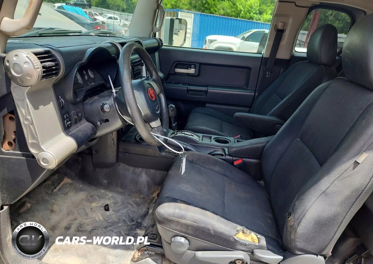 2010 Toyota Fj Cruiser Base VIN:JTEZU4BF4AK008656 - 7