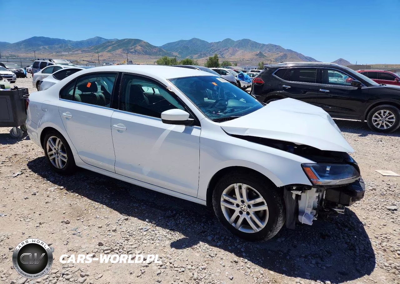 2017 Volkswagen Jetta S VIN:3VW2B7AJ8HM375014 - 4