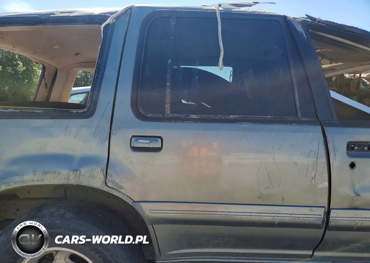 2000 Mercury Mountaineer VIN:4M2ZU86P3YUJ28178 - 11
