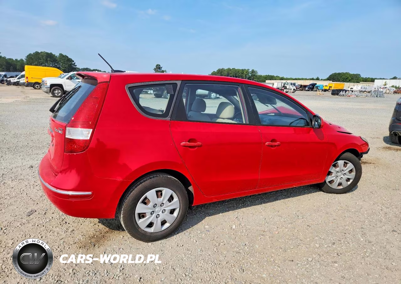 2010 Hyundai Elantra Touring Gls VIN:KMHDB8AE2AU085529 - 3