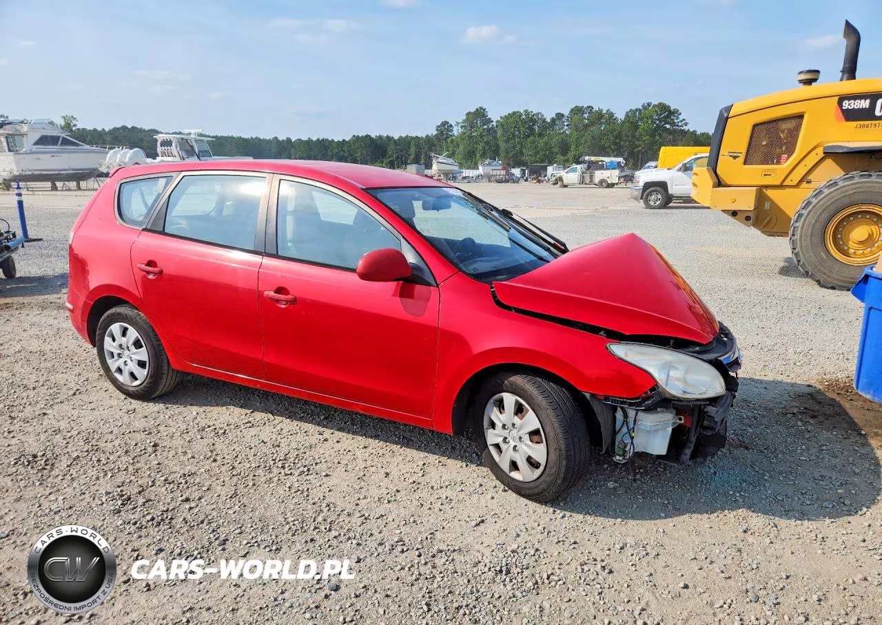 2010 Hyundai Elantra Touring Gls VIN:KMHDB8AE2AU085529 - 4