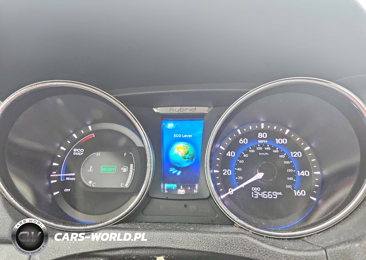 2013 Hyundai Sonata Hybrid VIN:KMHEC4A47DA068264 - 9