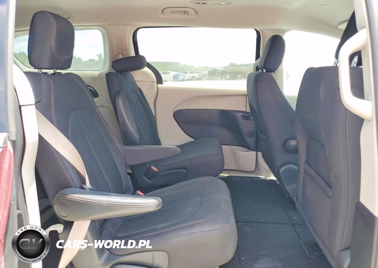2017 Chrysler Pacifica Lx VIN:2C4RC1CG3HR723162 - 11