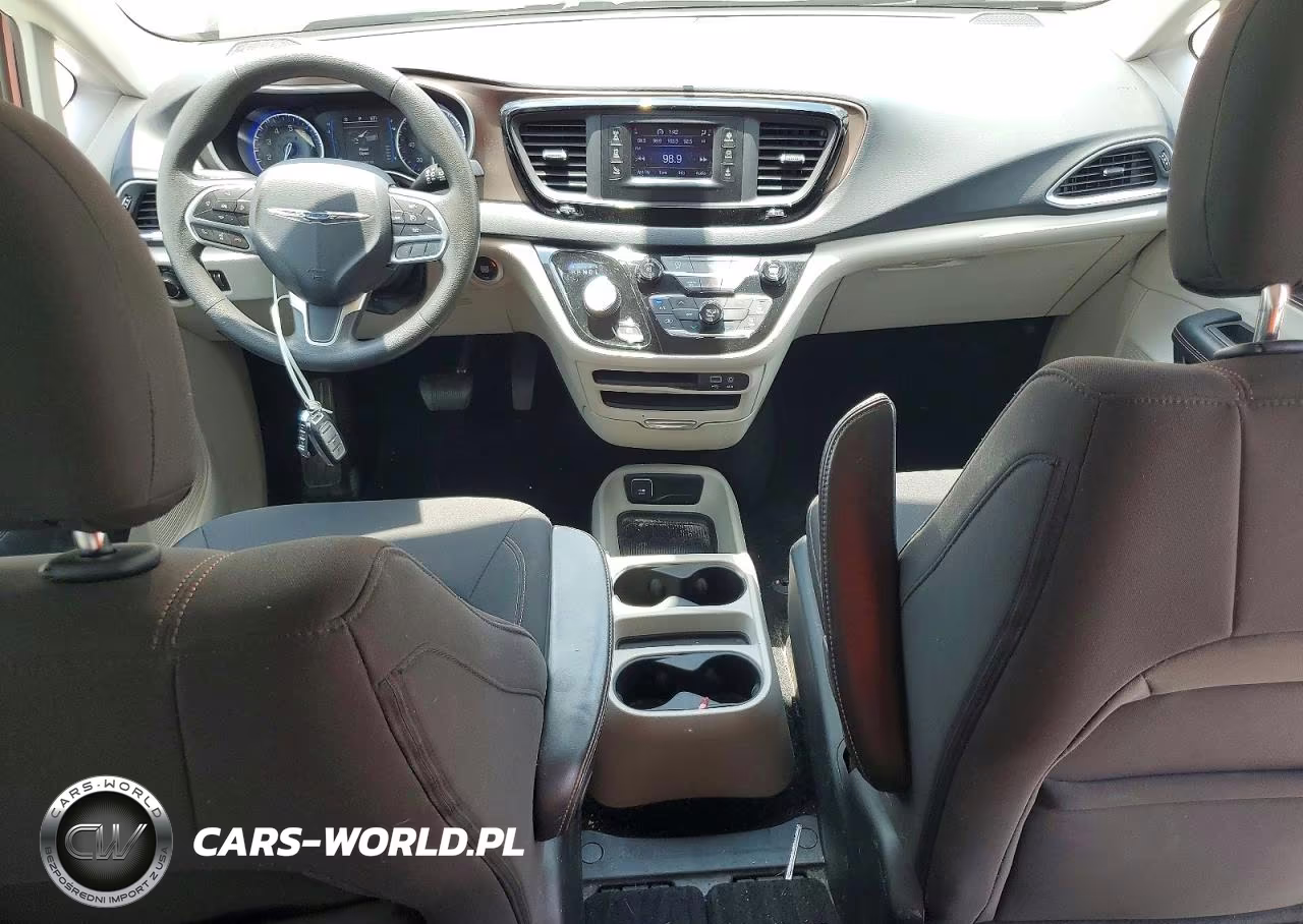 2017 Chrysler Pacifica Lx VIN:2C4RC1CG3HR723162 - 8