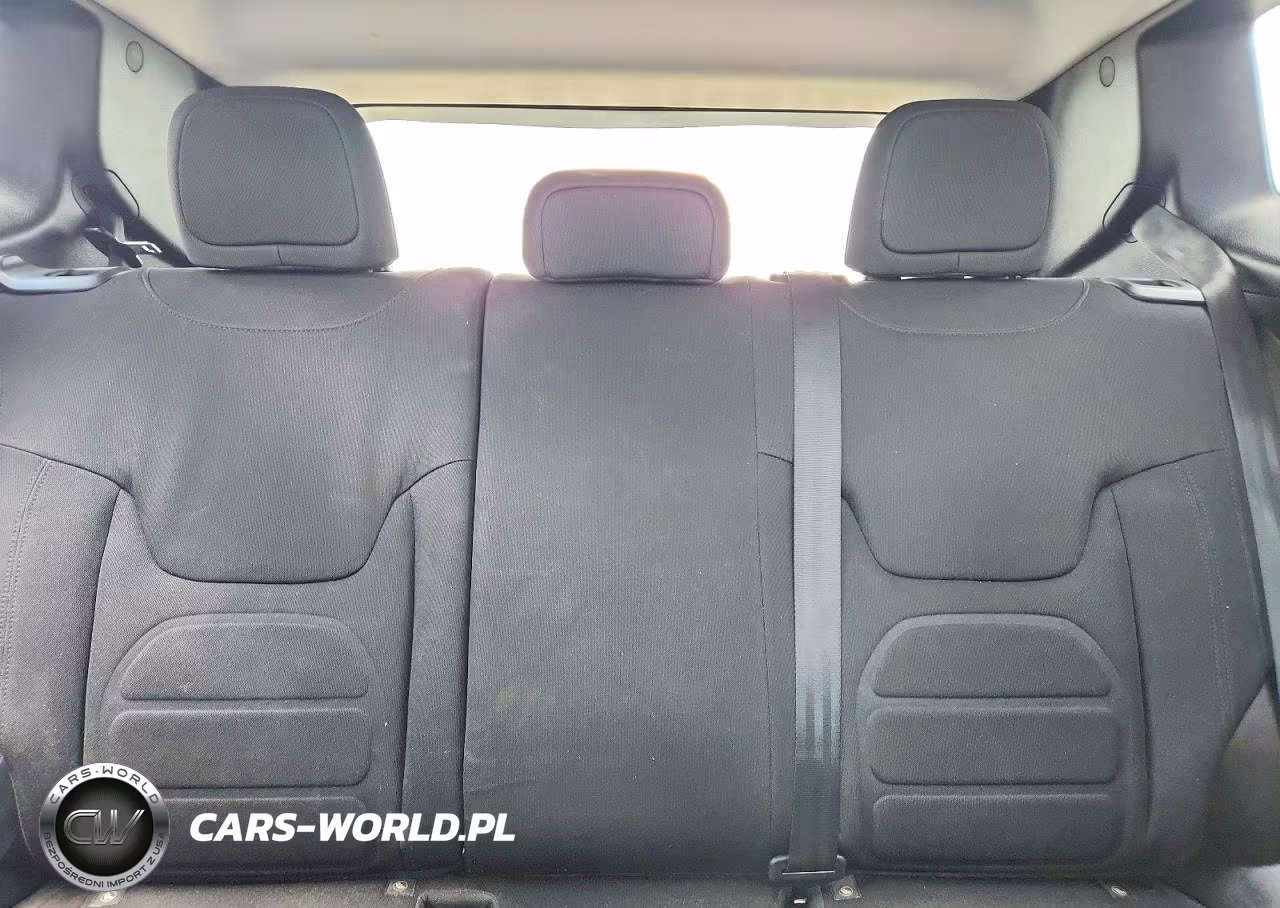 2018 Jeep Renegade Latitude VIN:ZACCJABB5JPH85349 - 10