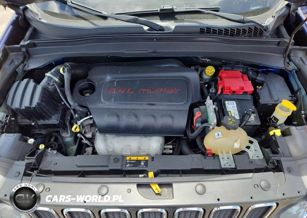 2018 Jeep Renegade Latitude VIN:ZACCJABB5JPH85349 - 12