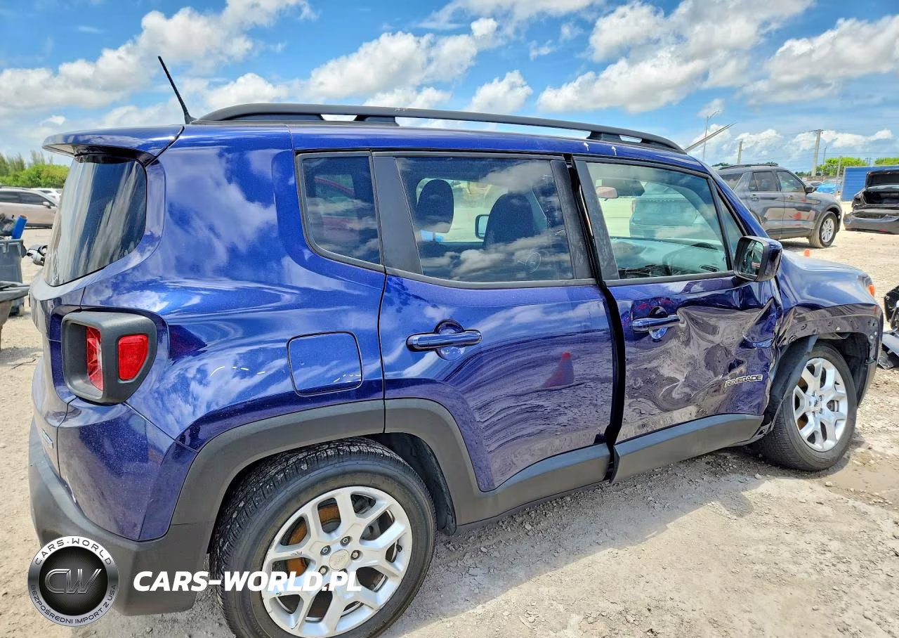 2018 Jeep Renegade Latitude VIN:ZACCJABB5JPH85349 - 3