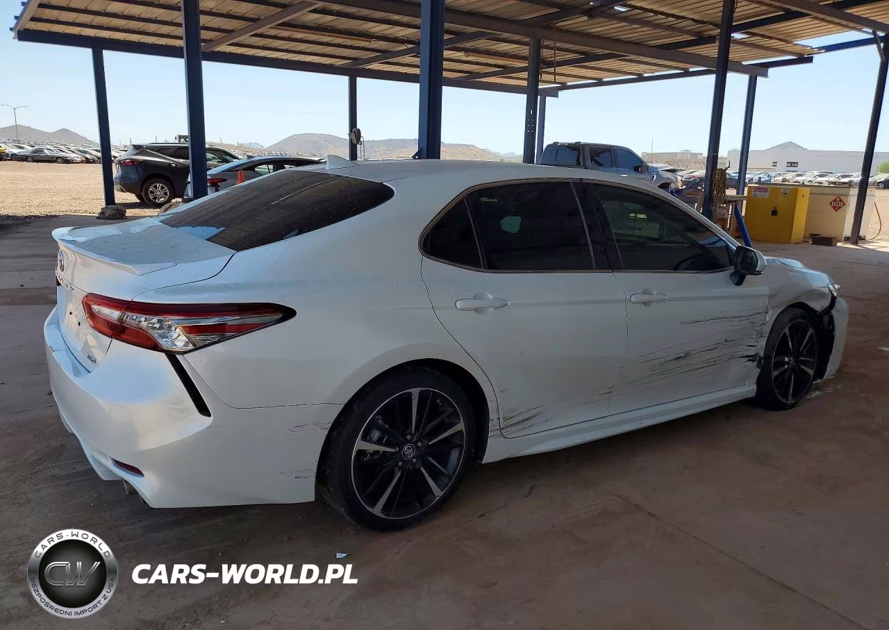 2019 Toyota Camry Xse VIN:4T1B61HKXKU837798 - 3