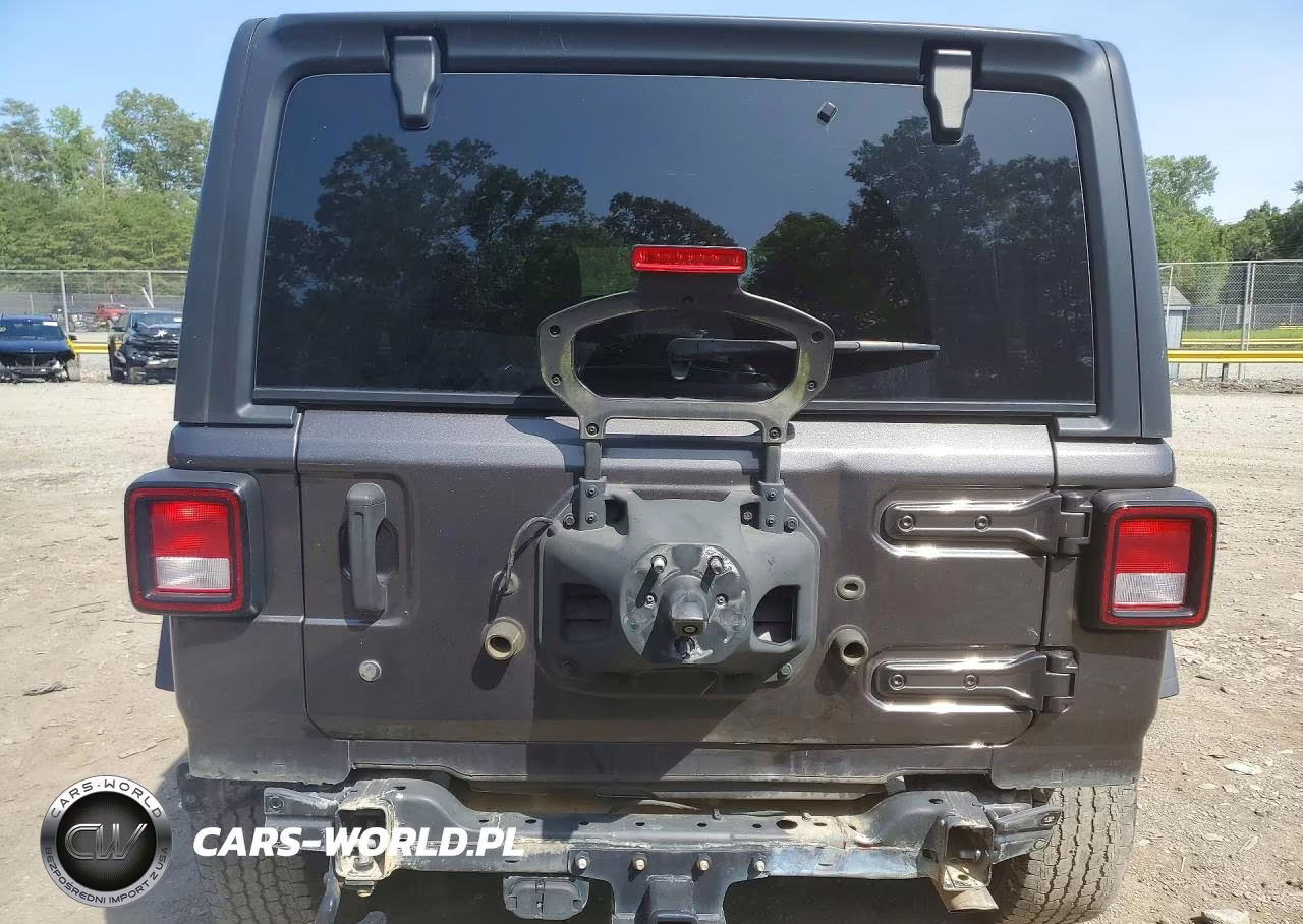 2018 Jeep Wrangler Unlimited Sport VIN:1C4HJXDG7JW124622 - 6