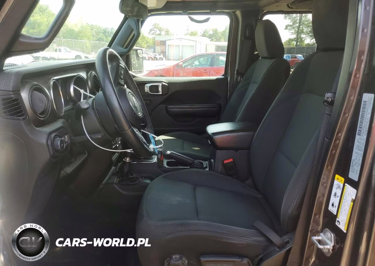 2018 Jeep Wrangler Unlimited Sport VIN:1C4HJXDG7JW124622 - 7