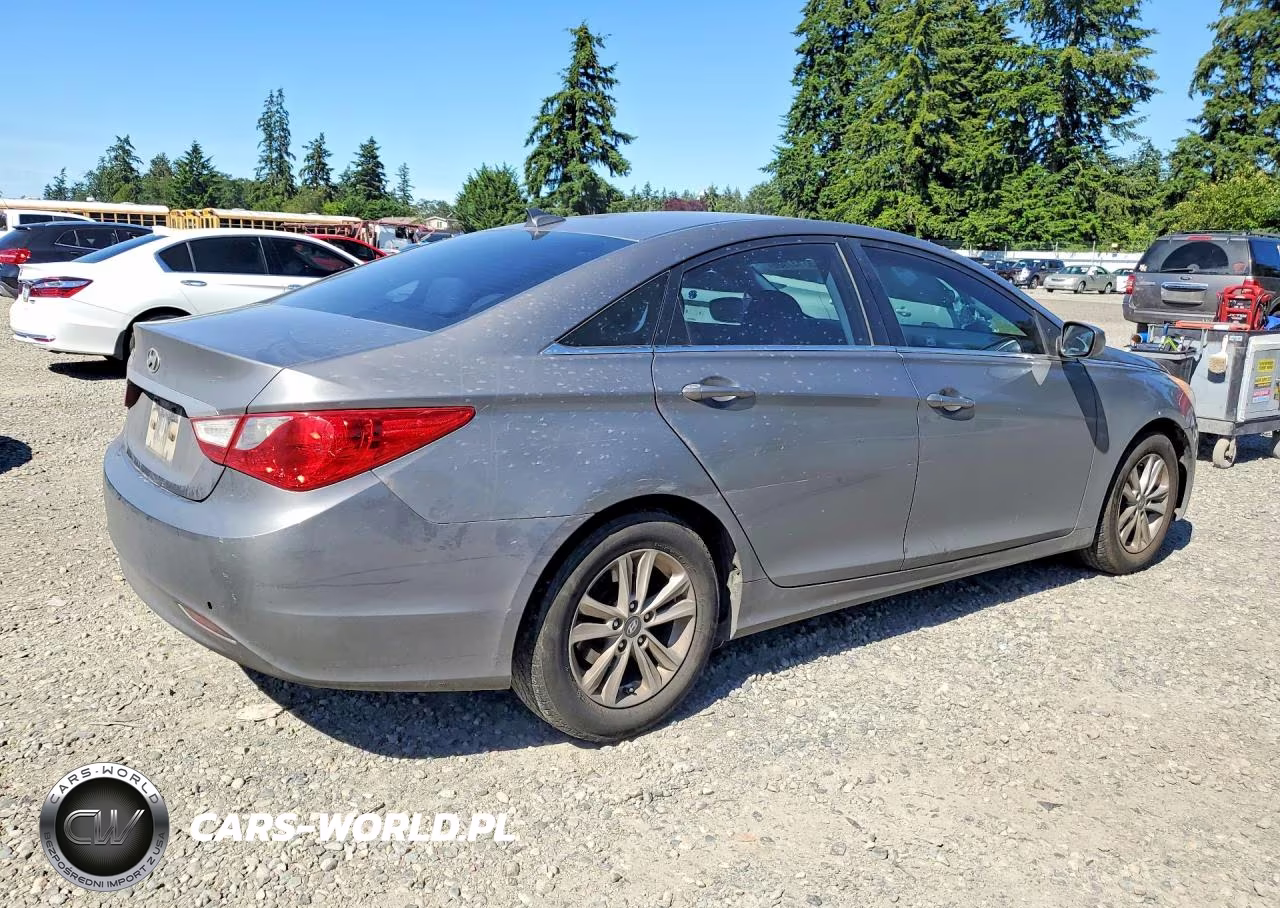 2013 Hyundai Sonata Gls VIN:5NPEB4AC9DH704643 - 3