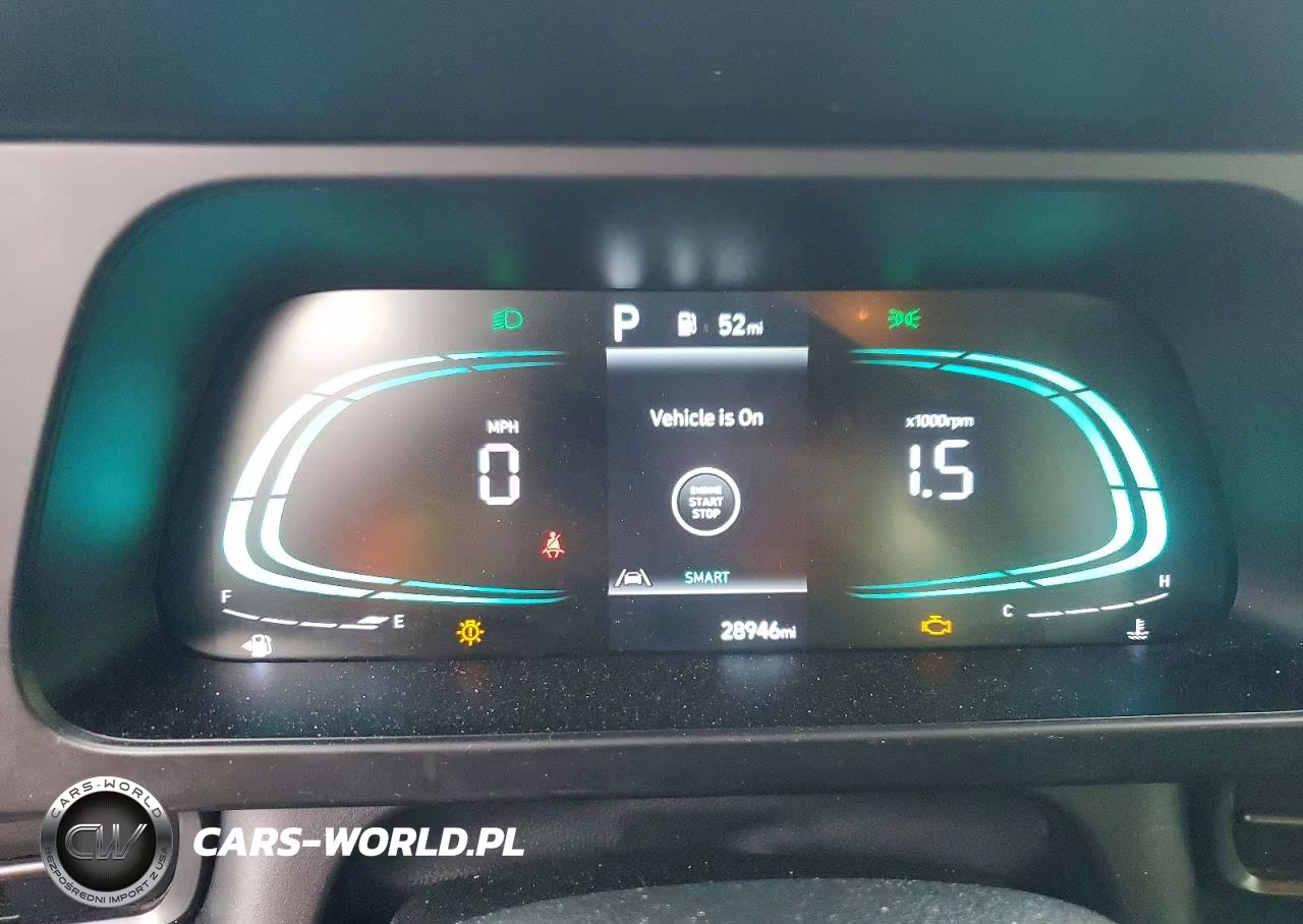 2025 Hyundai Elantra Sel Sport VIN:KMHLM4DG8SU960884 - 9
