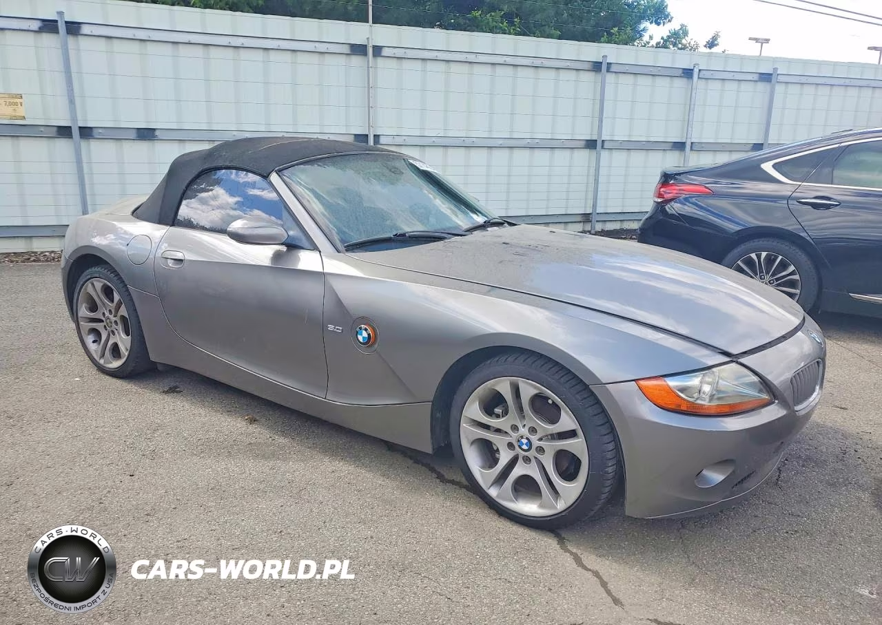 2004 BMW Z4 3.0 VIN:4USBT53564LT27442 - 4