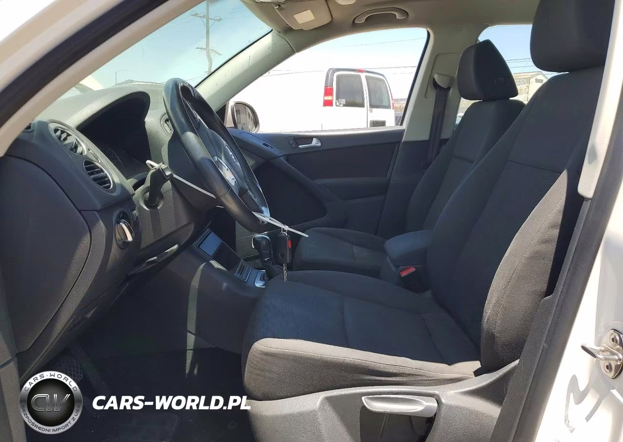 2013 Volkswagen Tiguan S VIN:WVGAV3AX3DW609732 - 7