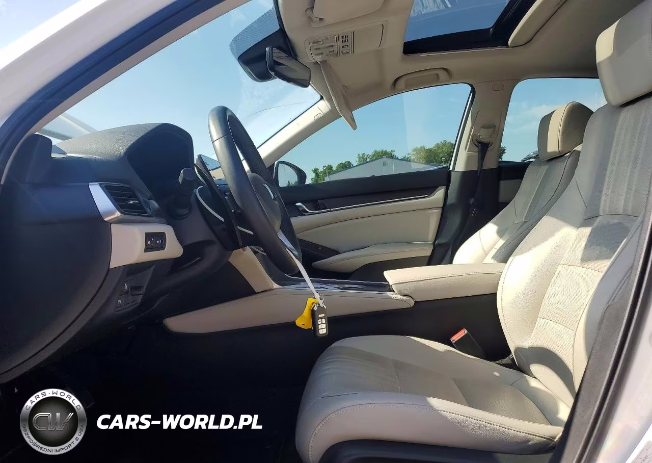 2019 Honda Accord Touring VIN:1HGCV2F91KA017579 - 7