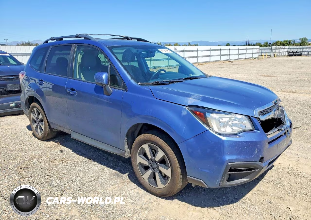 2017 Subaru Forester 2.5I Premium VIN:JF2SJAGC8HH495218 - 4