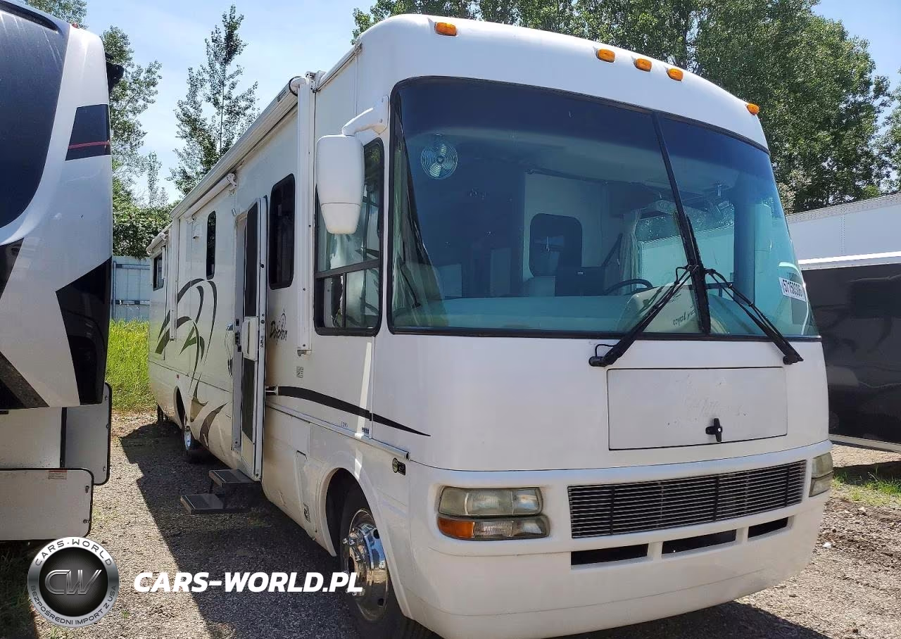 2003 Workhorse Custom Chassis Motorhome Chassis W2